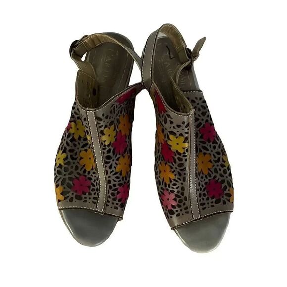 L’Artiste slip ons size 8 - Picture 1 of 6